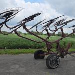 M&W 10 wheel hay rake